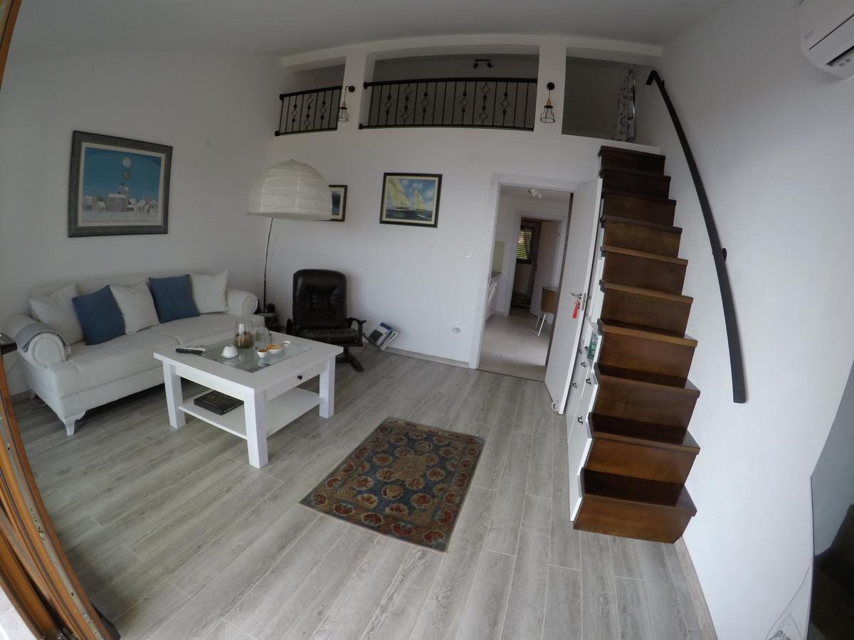 Loft Infinity Apartment Petrovac ภายนอก รูปภาพ
